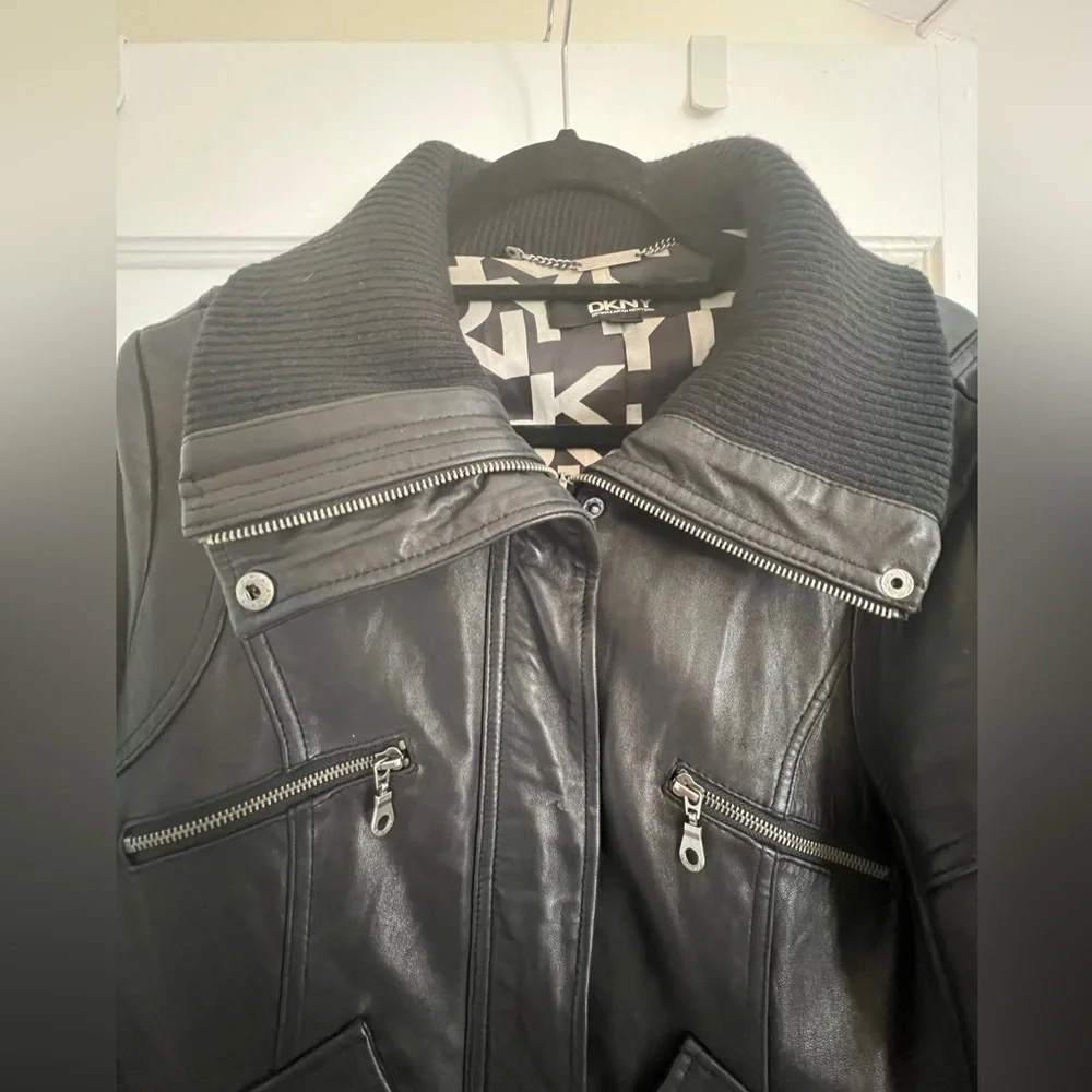 DKNY leather bomber size M - Picture 3 of 5